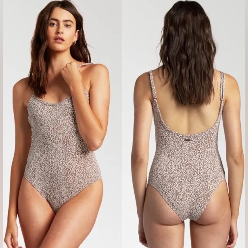 NWOT billabong swimsuit